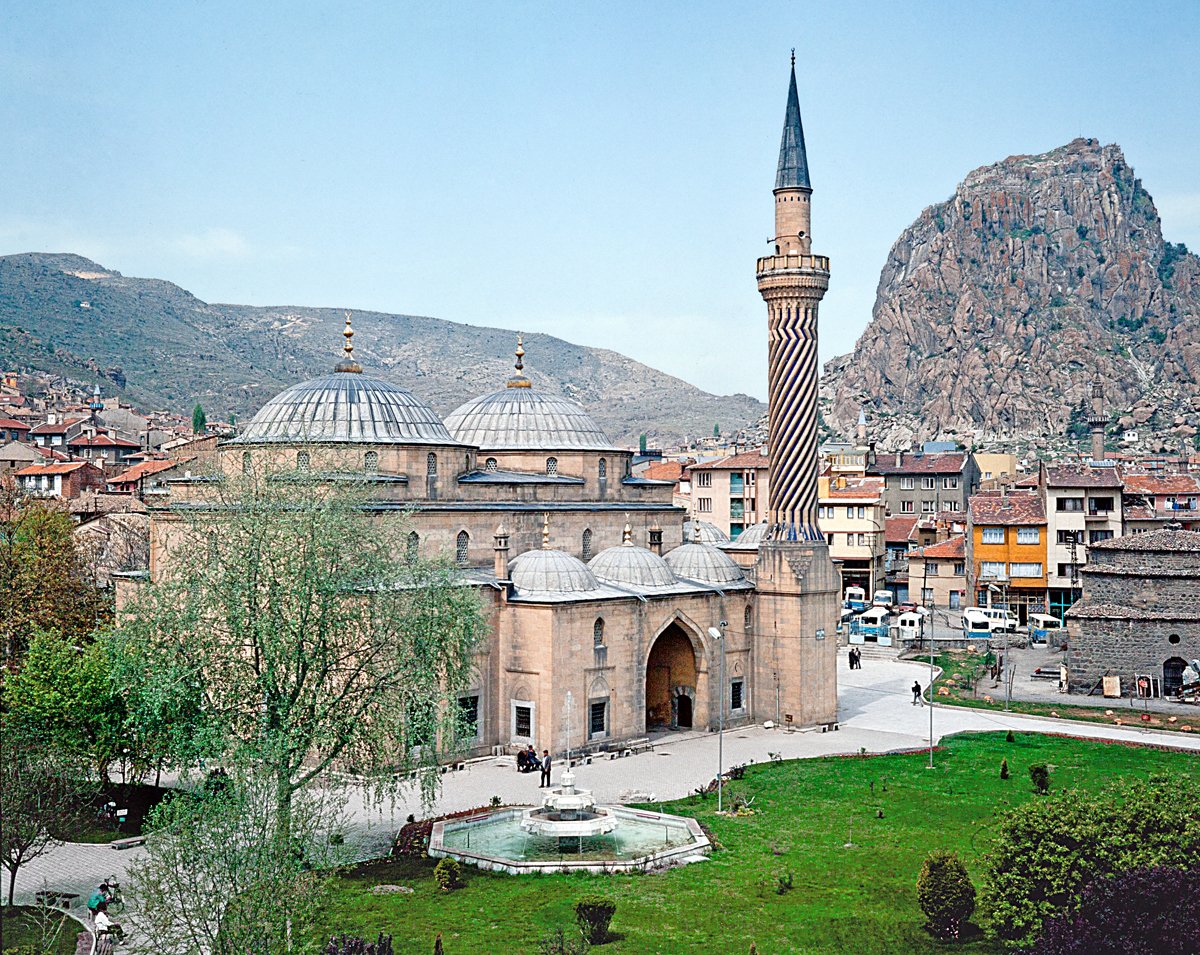 Gedik Ahmet Paşa ve Gedik Ahmet Paşa (İmaret) Camii