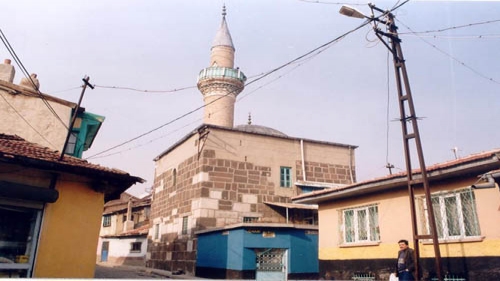 Kabe ölçüsünde yapılan bir cami; Kabe Mescid Camii