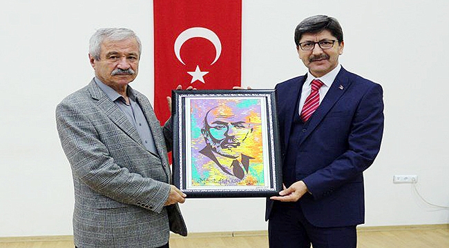 D.Mehmet Doğan, Afyon’da “Hakkın Sesi Mehmet Akif” konferansı verdi