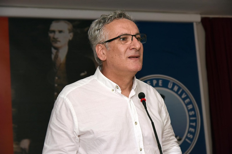 AKÜ’de “Cumhuriyet Dönemi’nde Türkiye’de Felsefenin Serencamı” konferansı
